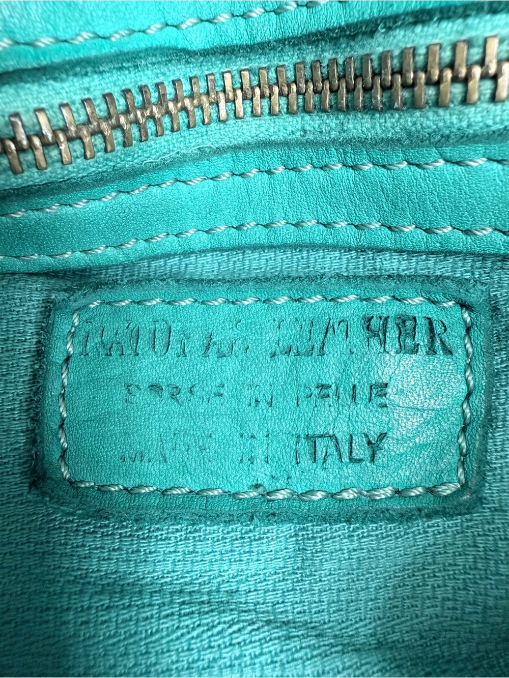 LEATHER STUDDED CROSSBODY BAG MADE IN 🇮🇹 ITALY - Picture 6 of 6